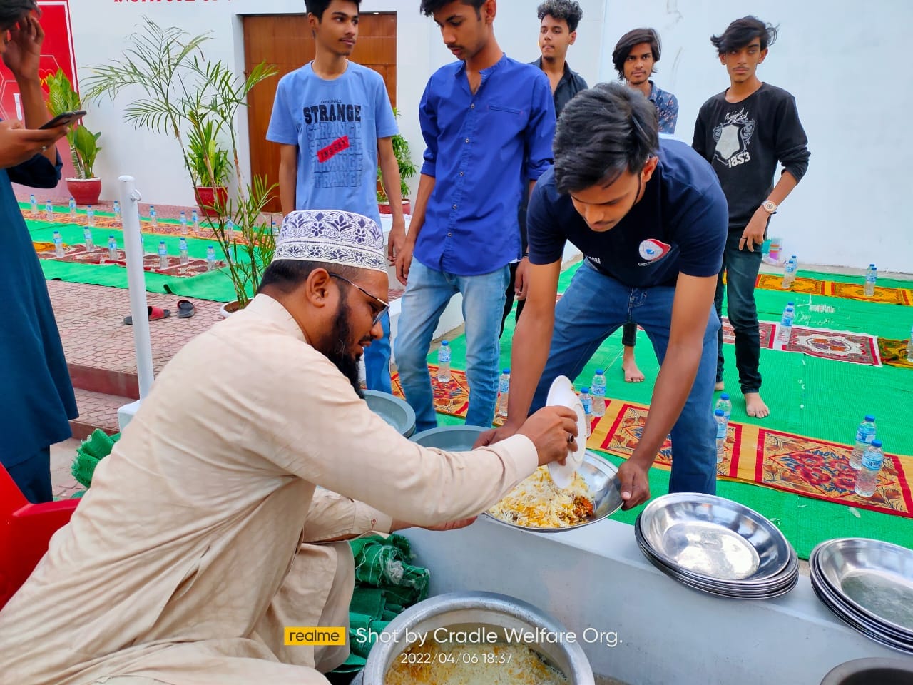 Food Distribution Image 4